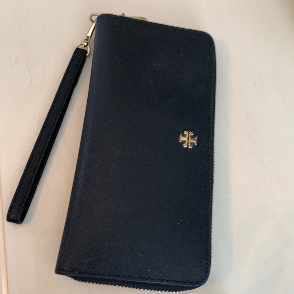 COPY - Authentic Tory Burch black leather wallet